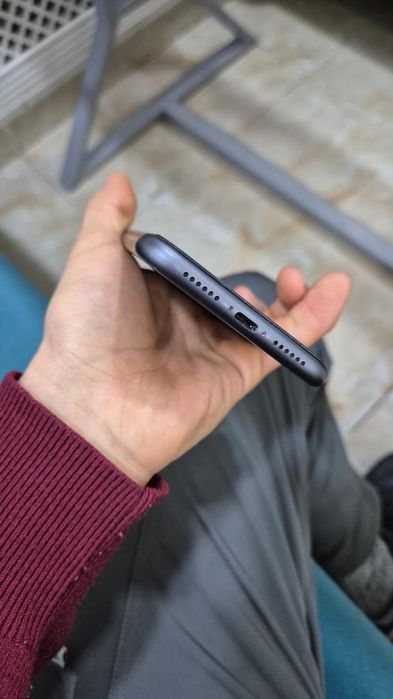 Айфон 11 64/80 б