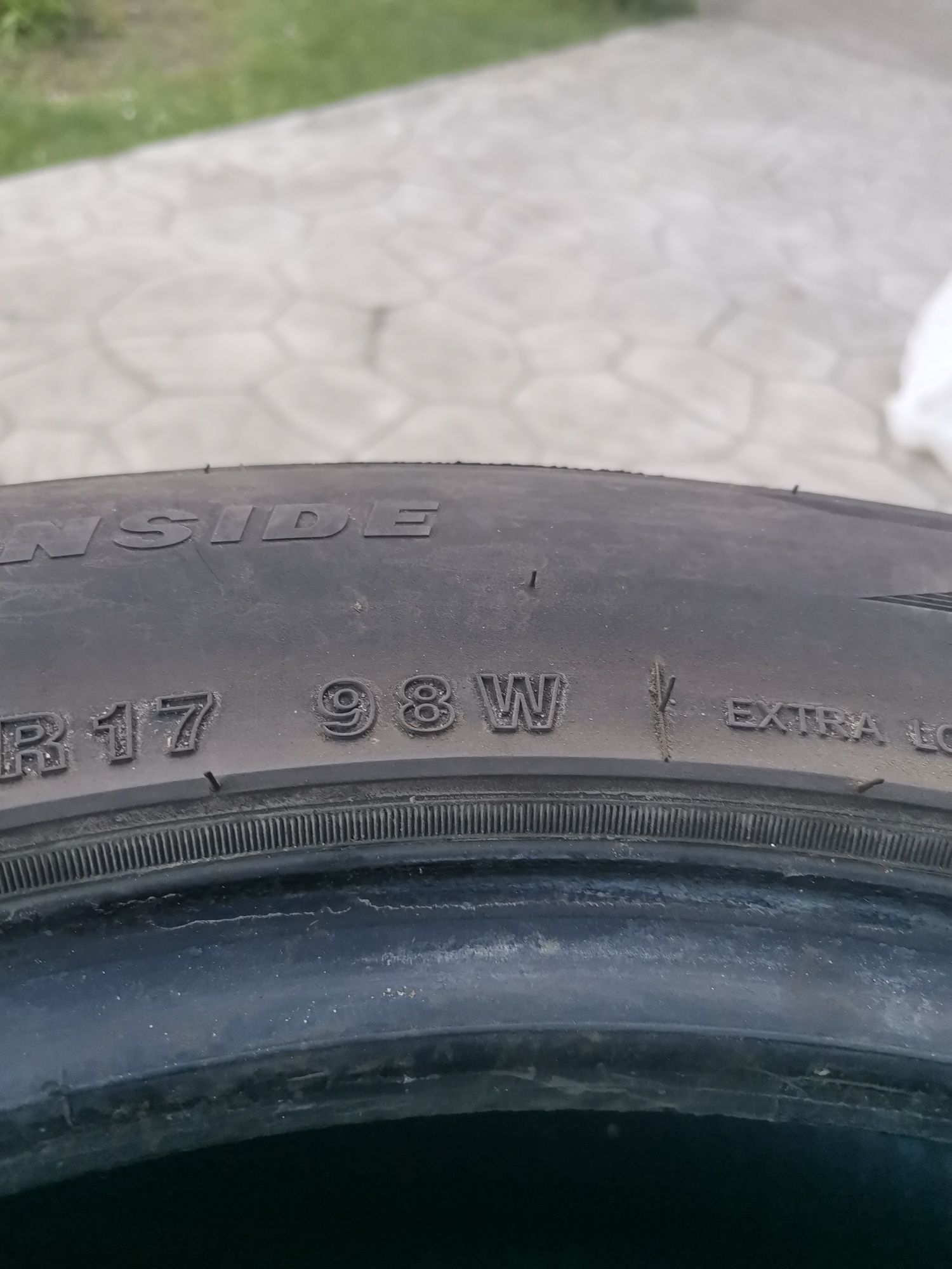 Anvelope vara 215 55 R17