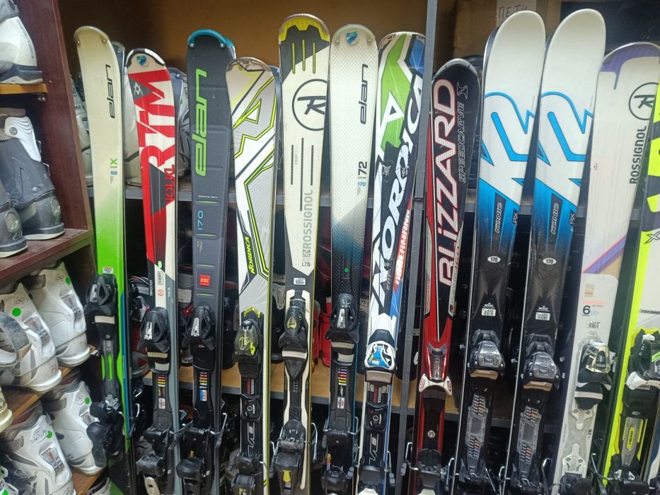 Разпродажба на ски от 100 до 120 лв.