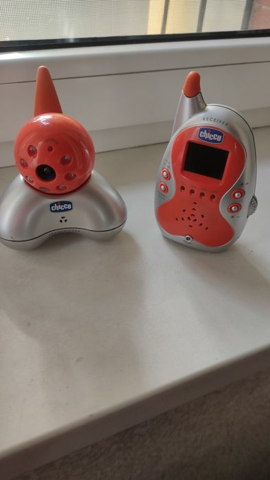 Видео няня Chicco