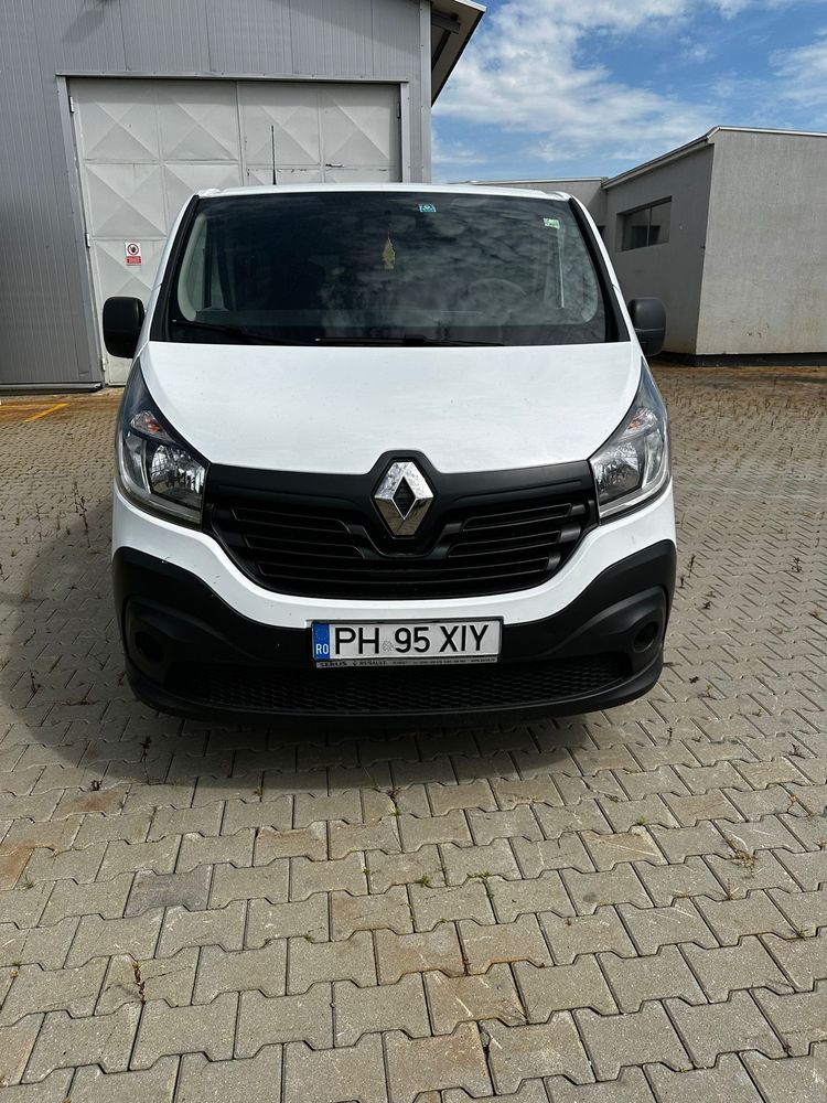 Inchiriere Auto Microbuz 8+1 locuri