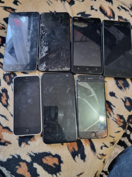 Telefoane de piese