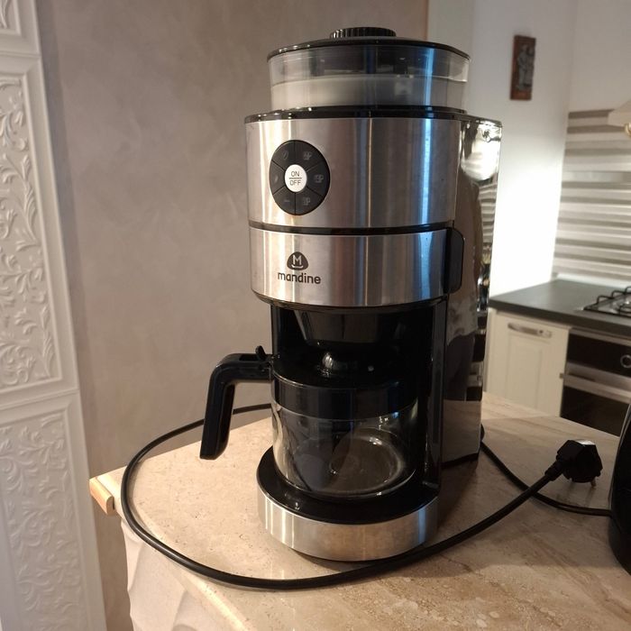 Cafetiere cu filtru și rasnitq
