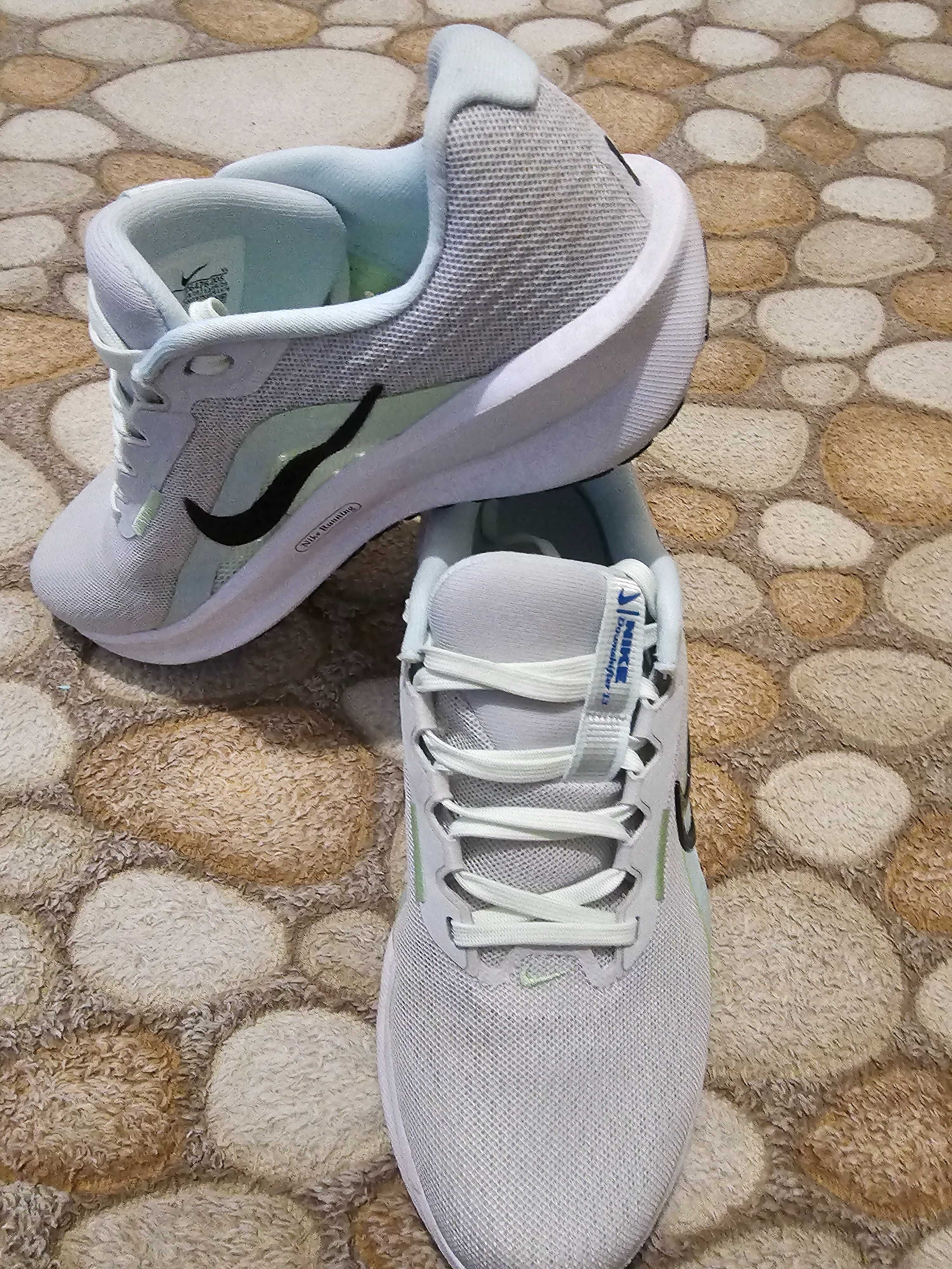 Оригинални дамски маратонки Nike