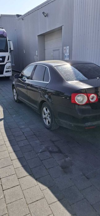 Vand urgent jeeta 1.9 tdi