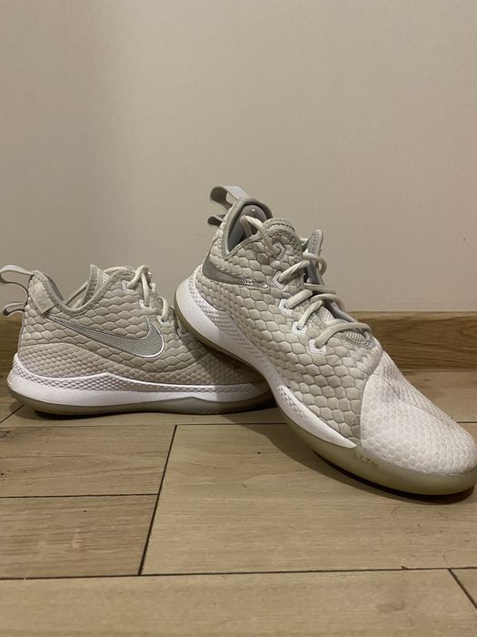 Lebron Witness VI 42,5 номер