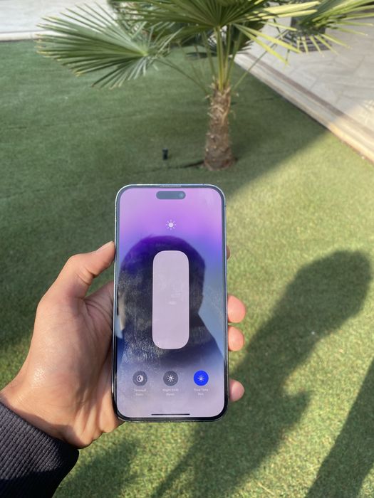 Iphone 14 pro max purple