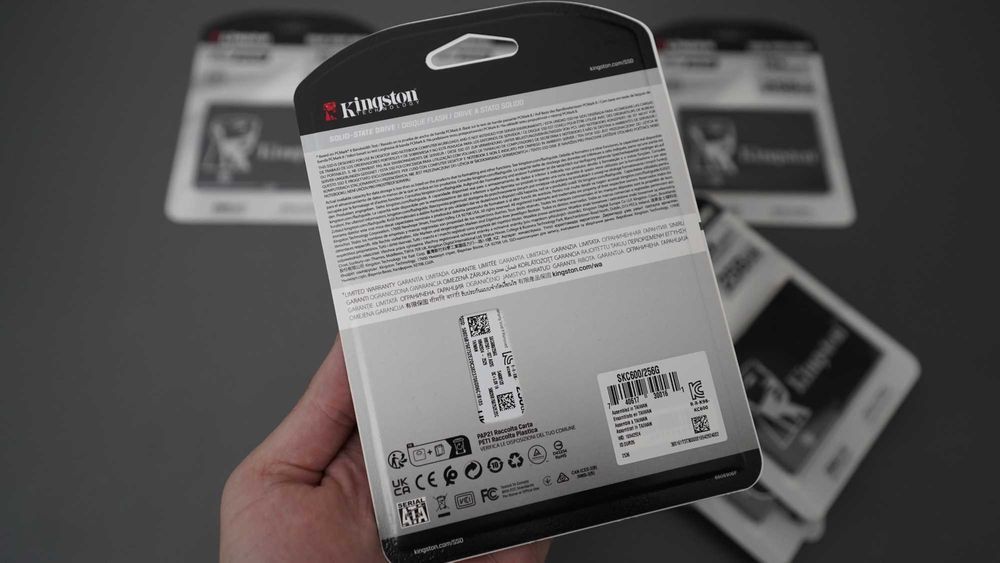 Kingston KC600 2.5 256GB SATA3 - ново и запечатано бързо SSD
