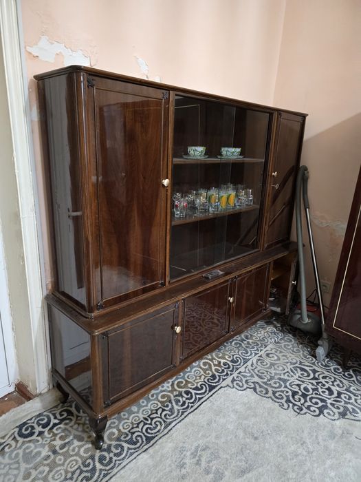 Shkaf sovetskiy srochno sotiladi shifaner mebel oynalik