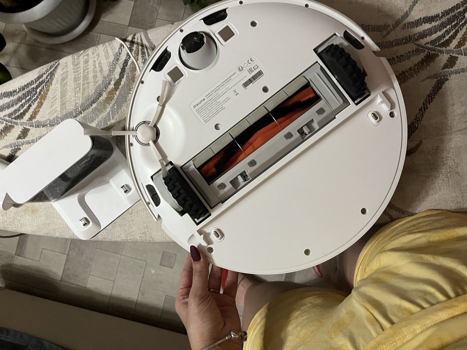 Робот пылесос Дриам