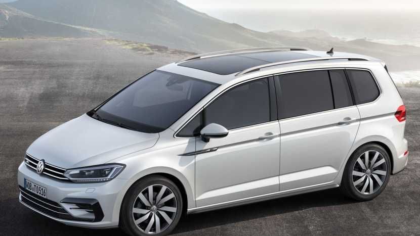 Inchiriere microbuz,   rent minivan, rent a car  aeroport, hotel