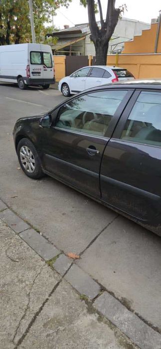 Golf 5 defect, cutie fisurata
