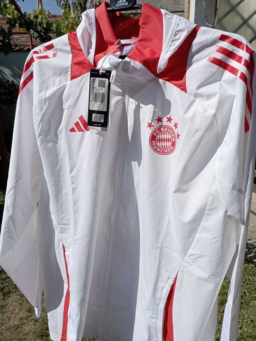 Якета адидас Originals, Стела - леки,ватирани, пухени.