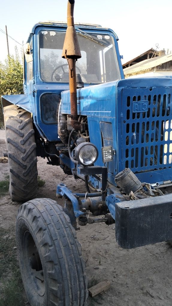 Traktor MTZ 80 Belaris