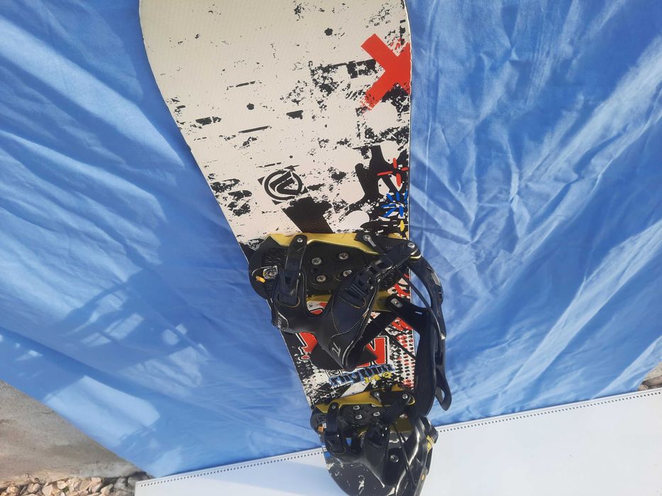 сноуборд   FLOW rhythm  140см. с автомати.