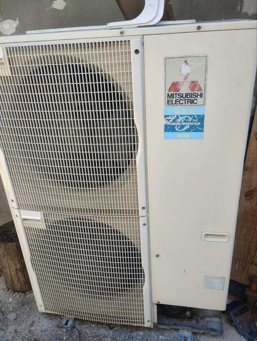 Продавам външно тяло на  термопомпа