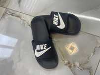 Papuci Nike negru/alb/bej