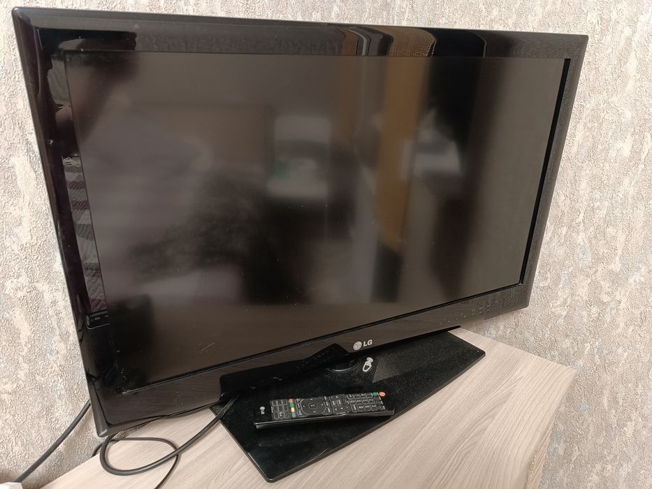 Продам телевизор LG