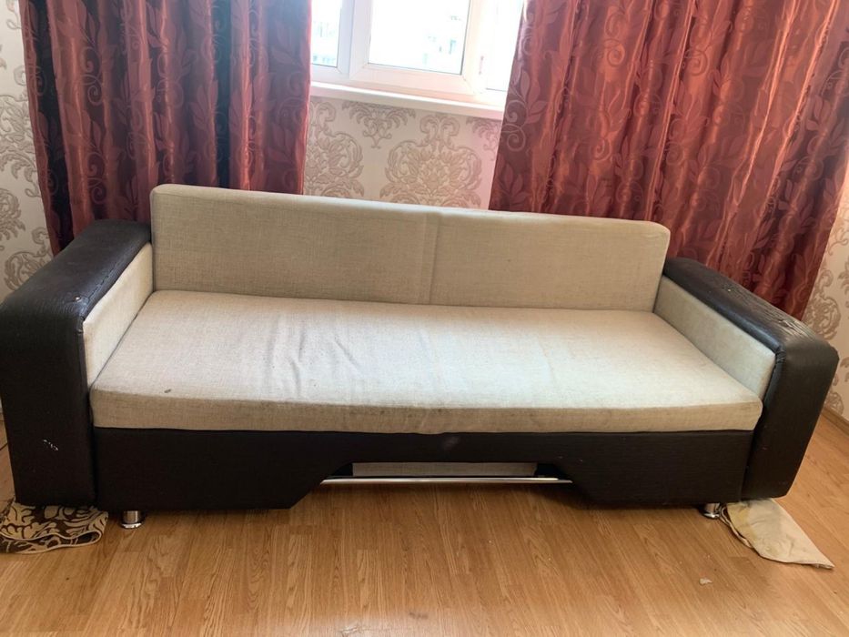 Отдаю диван бесплатно