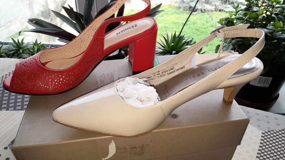 Продам женские  туфли