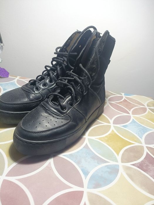 Vând ghietuta Nr 40