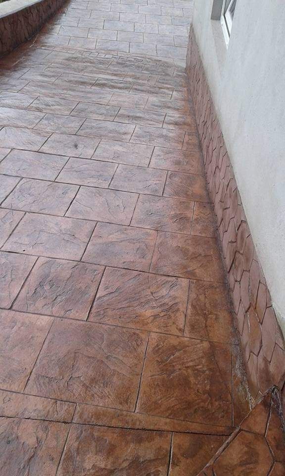 Servicii construcții pavele beton amprentat elicopterizat casă tencuia