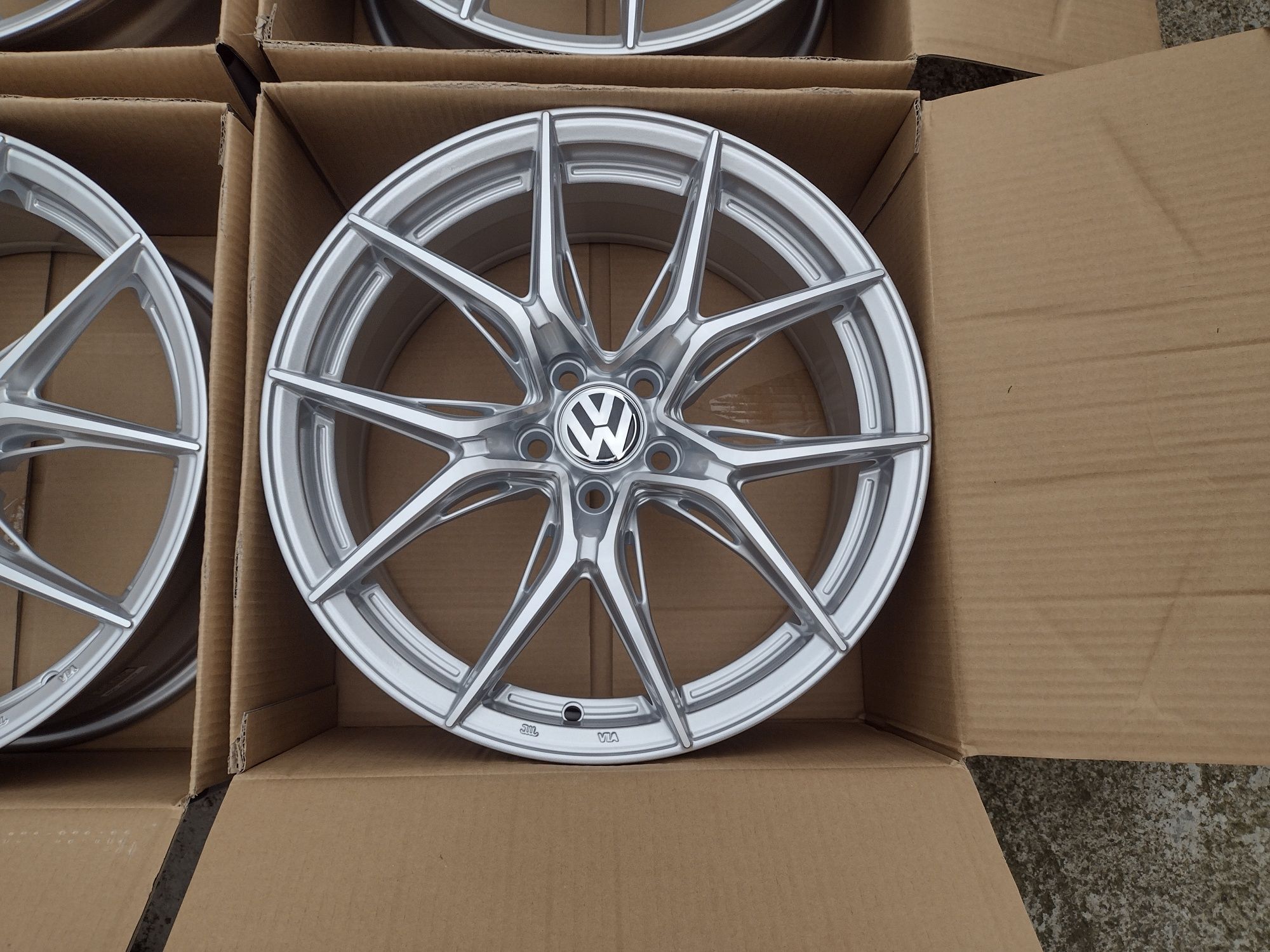 Jante VW Golf 4 Bora Polo cu 5 x 100 R17