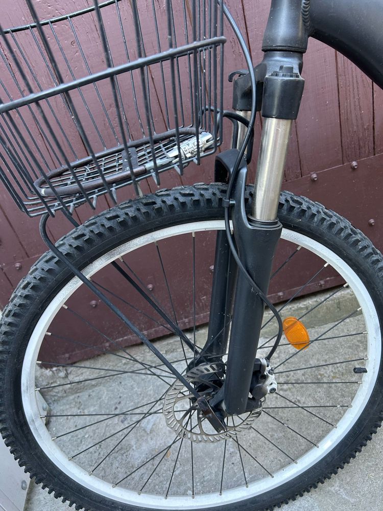 Vand bicicleta dtare buna de functionare . Pret usor negociabil