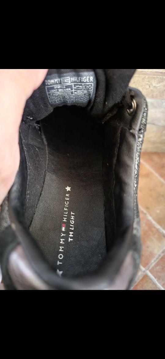 Tenesi Tommy Hilfiger dama