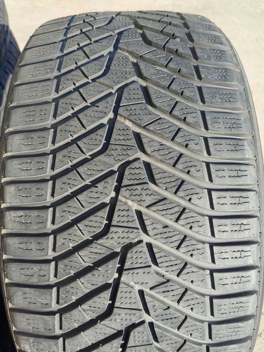 Зимни гуми Yokohama 225 40 R 19+255 35  R 19