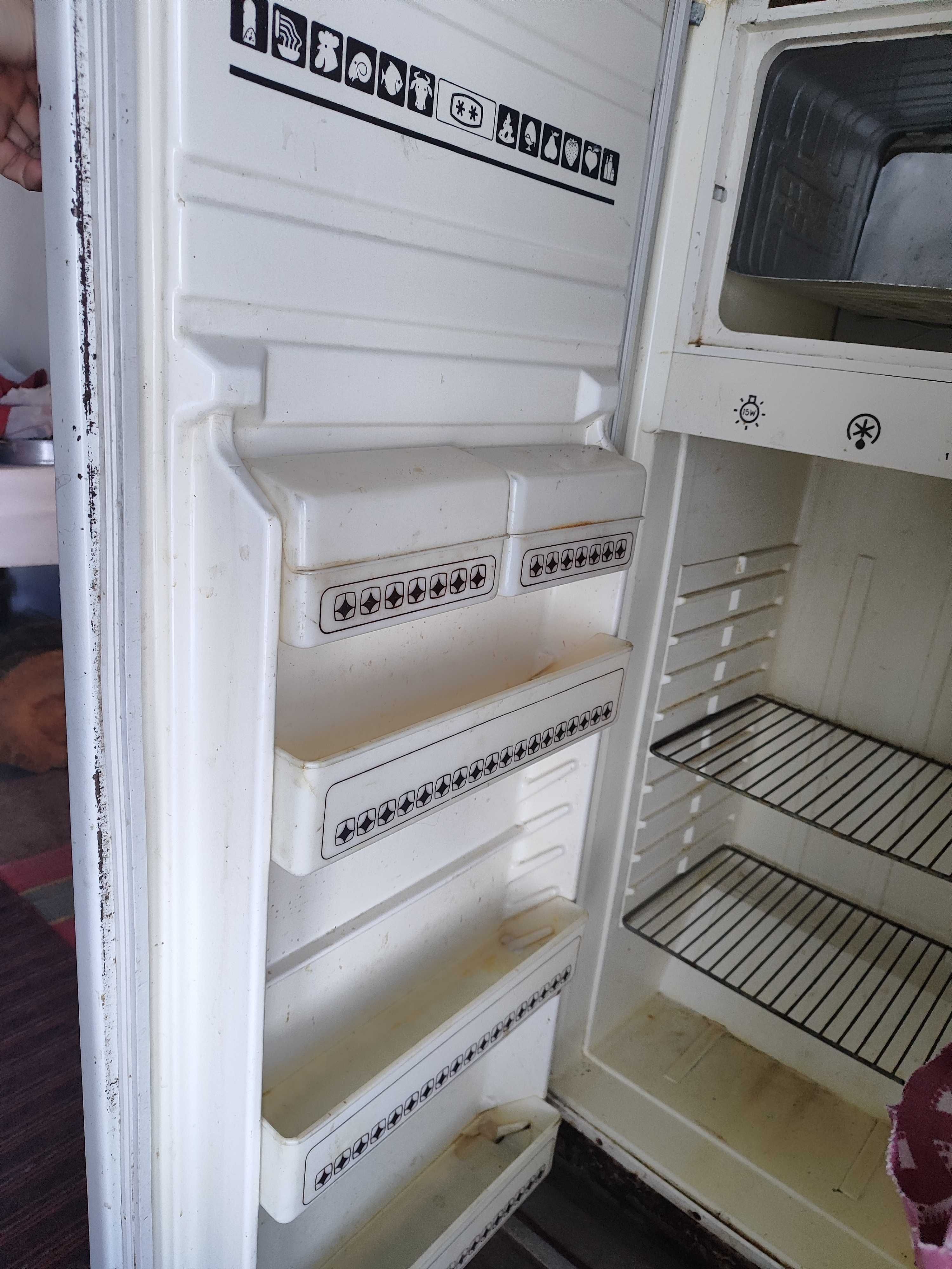 Продается холодильник снежинка