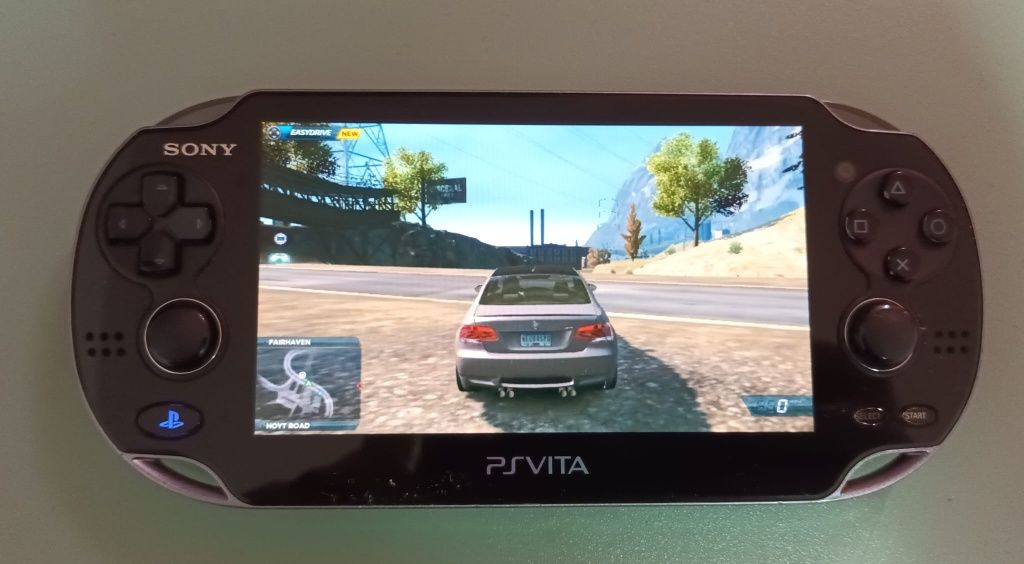 Consola Sony Ps Vita WIFI+ 11 jocuri