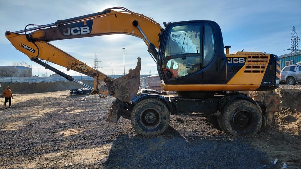 Продается эксковатор JSB160w 2010г.