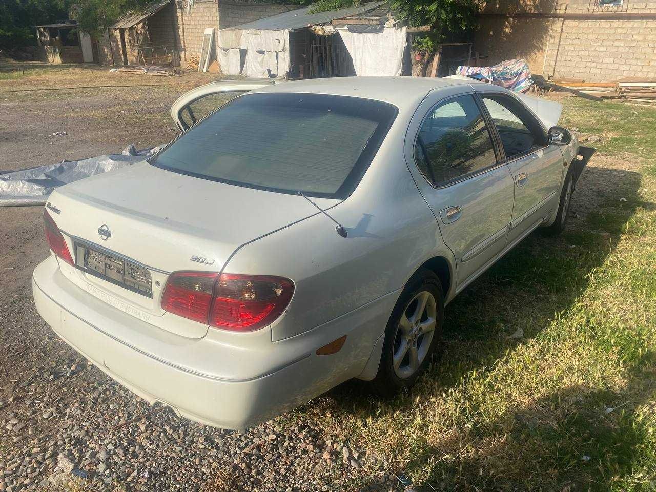 Nissan Maxima (Битый)