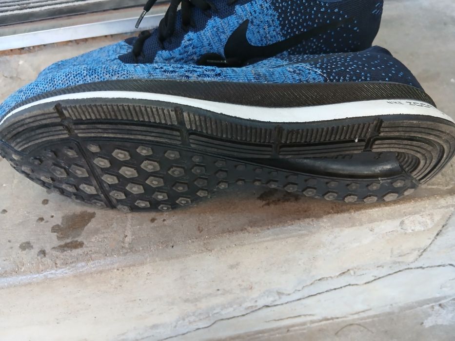 Nike оригинални 44