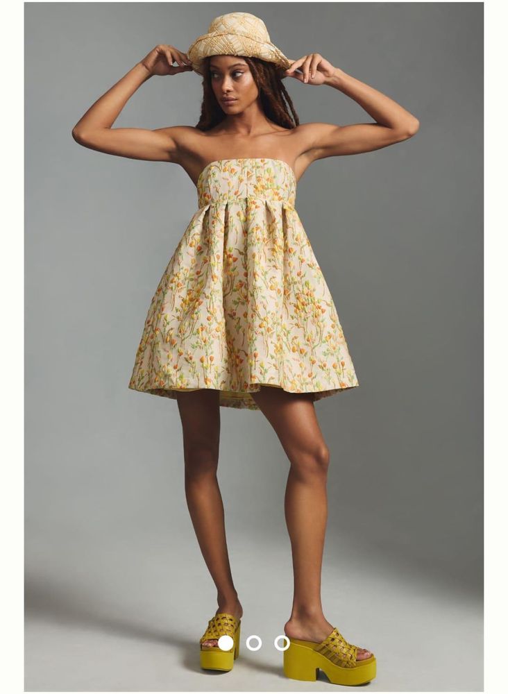 Продавам рокли на Farm Rio i Anthropologie