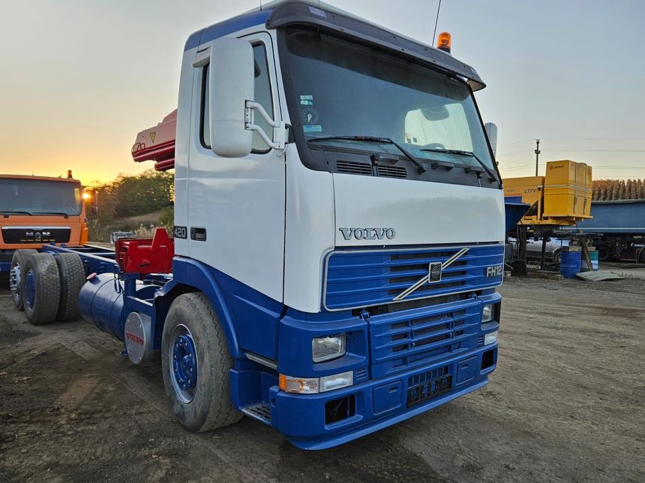 Volvo FH14 cu macara