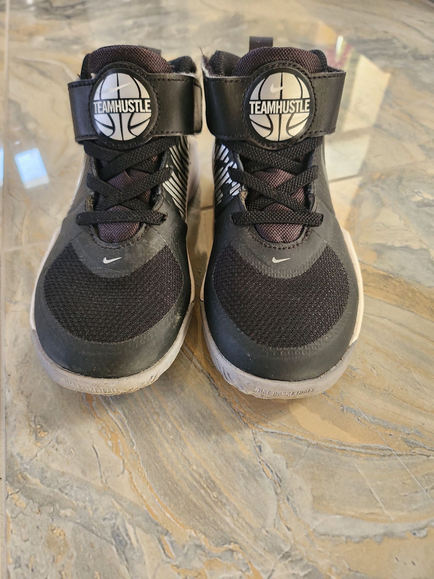 Високи обувки nike