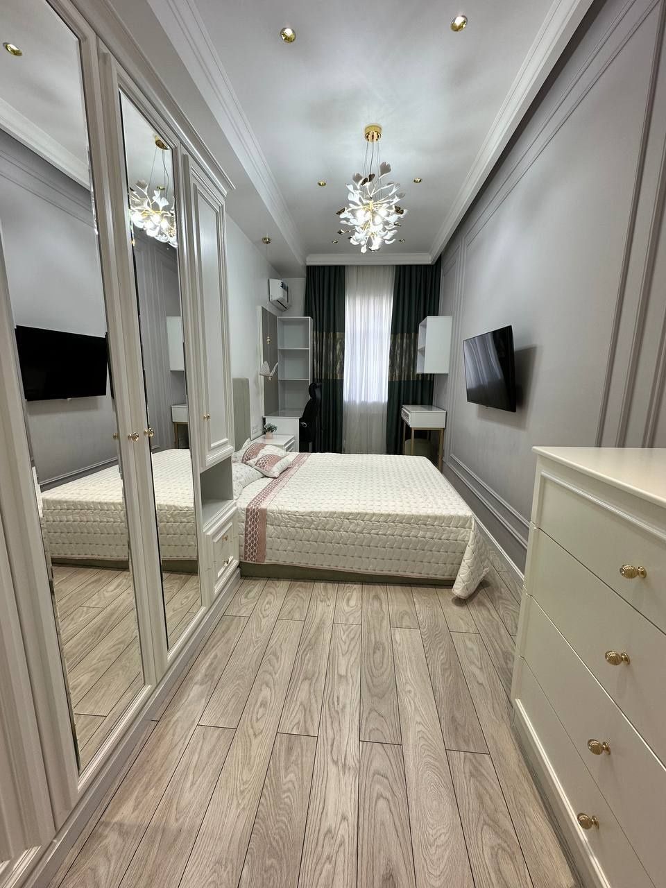 Продаю свою 4х комнатную квартиру 130м2