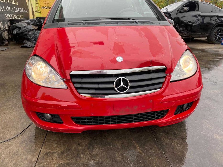 dezmembrez mercedes a classe 1.5i/grila capota aclasse/capota a classe