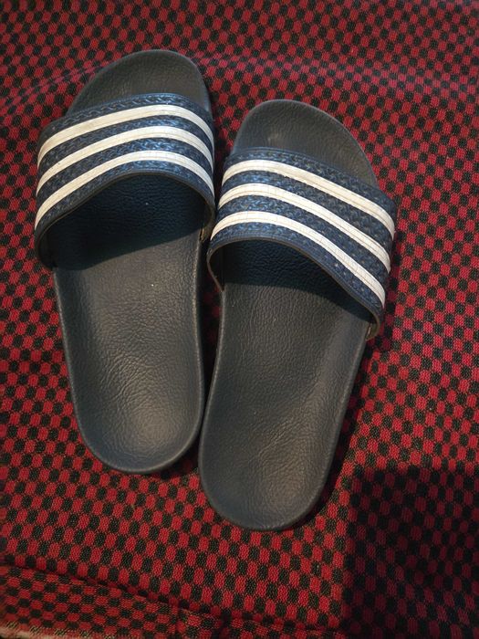 Adidas slapi măsură 41