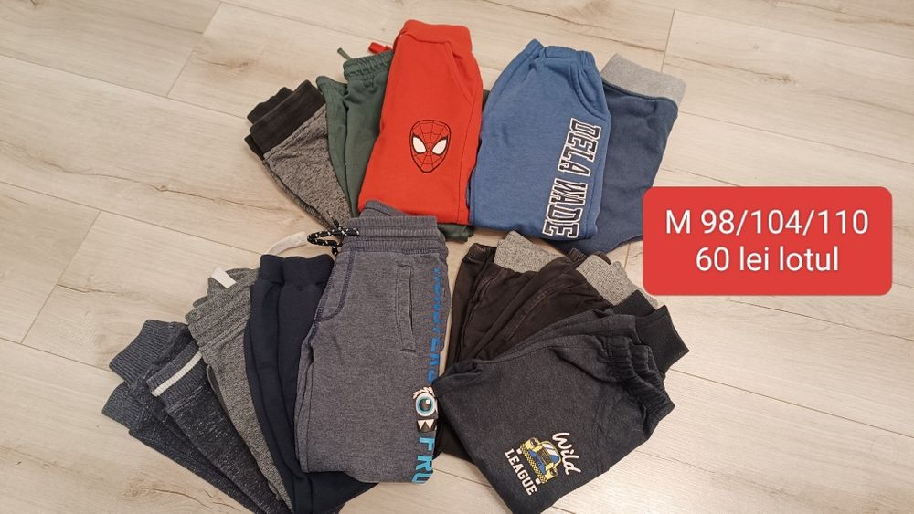 Vând pantaloni de trening 98/104/110