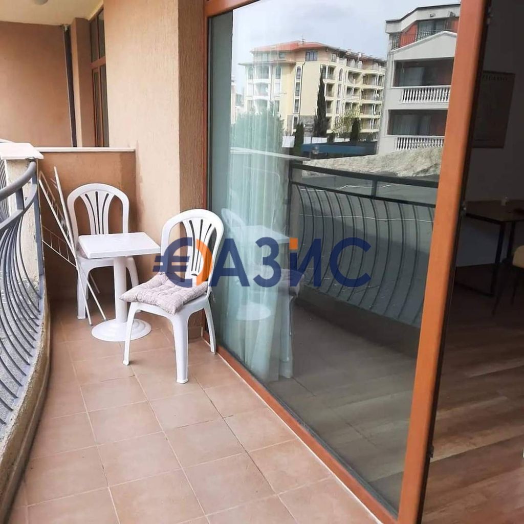 Продава се Едностаен апартамент в к.к. Слънчев бряг - 48 кв.м за 1146 €/кв.м - Снимка #11