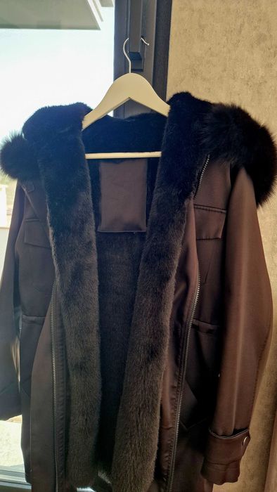 Дамска парка Avin