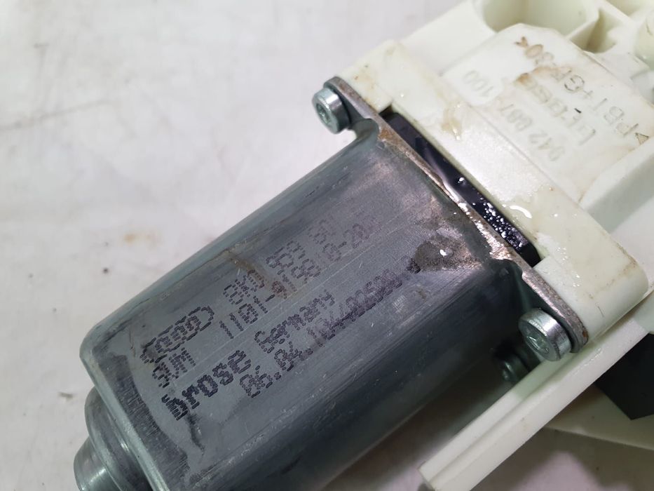 Motoras geam stanga fata 8k0959801b Audi Q5 8R [2008 - 2012]