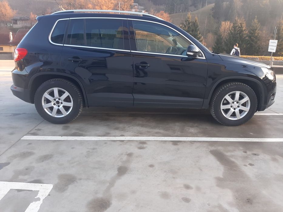 VW Tiguan 4x4 
2.0  TDI 4MOTION
An Fabricație: 2008 
Km: 240.0