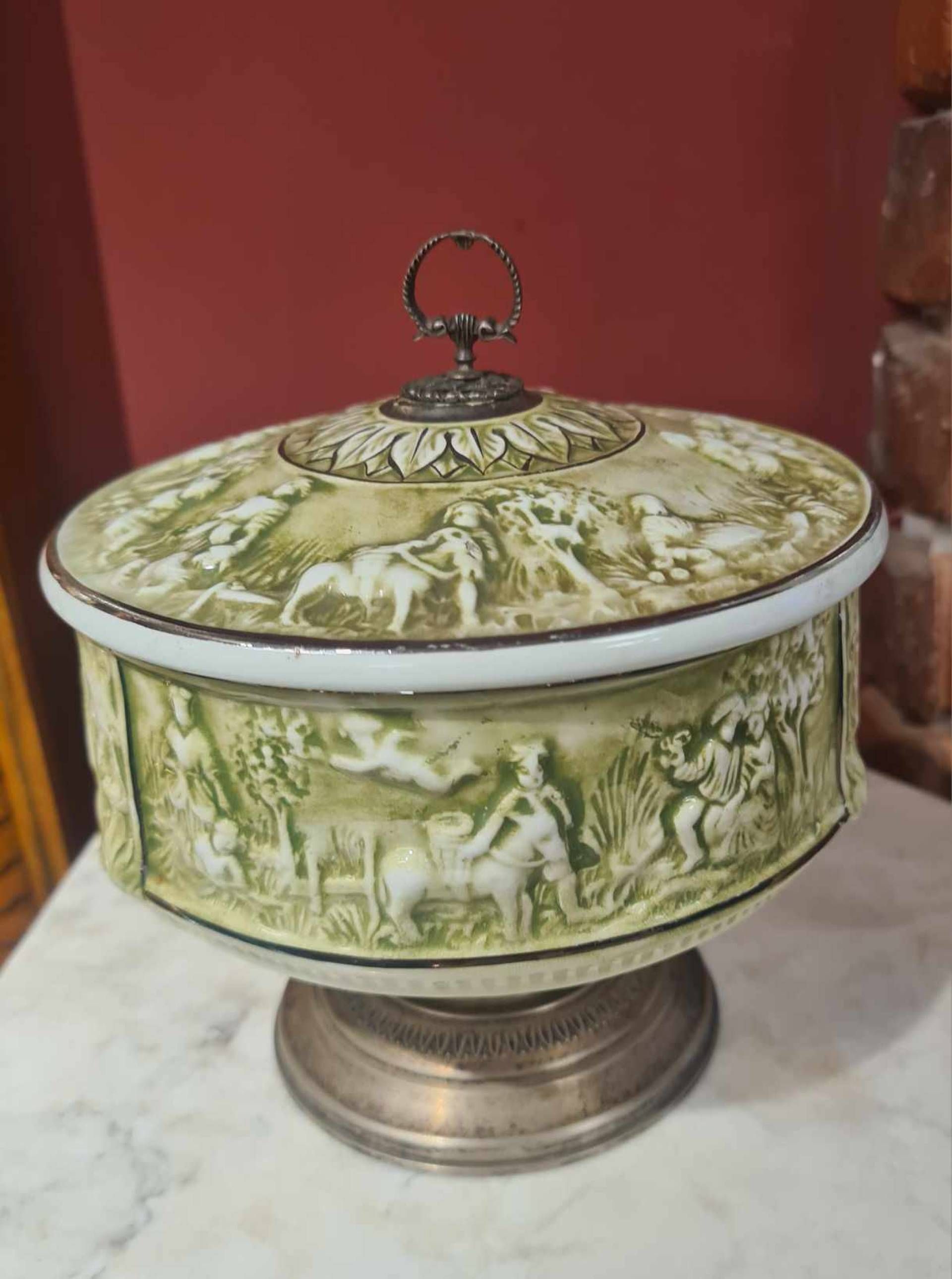 Bomboniera din portelan si argint R. Capodimonte Italia