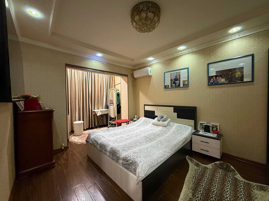 Юнусабад 18 квартал 1*2/3/4 Клиника Ихлос. Кирпичный дом