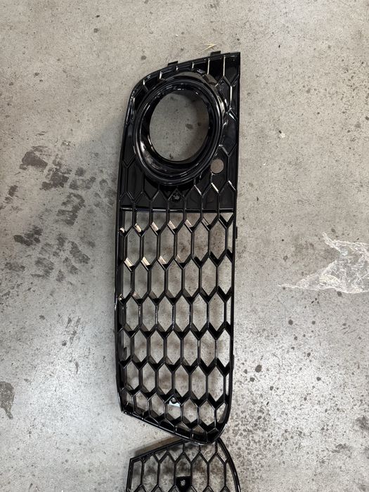 Продавам Решетки за а4 б8 тип пчелна пита