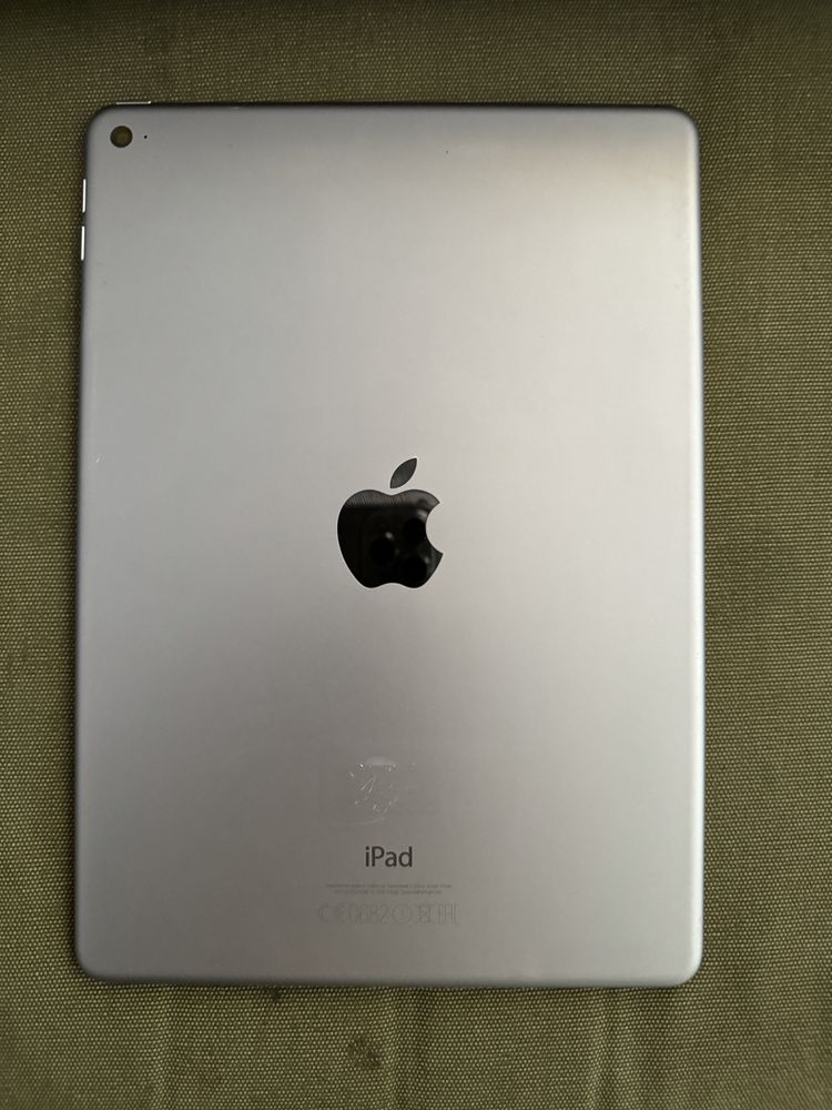 Apple iPad Air 2 A1566 Wi-Fi Silver 128GB